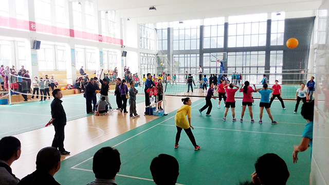 广西龙胜中学排球场
