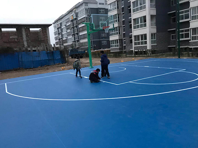 山东济南某室外篮球场