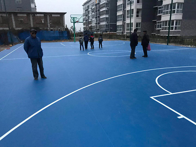 山东济南某室外篮球场