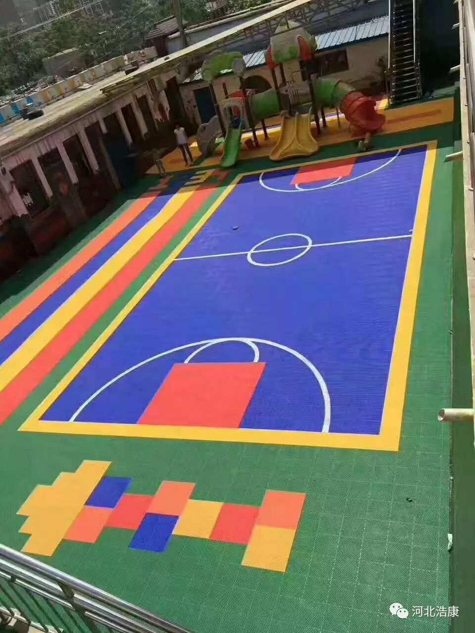 浩康室外幼儿园悬浮式拼装地板可以这样搭配
