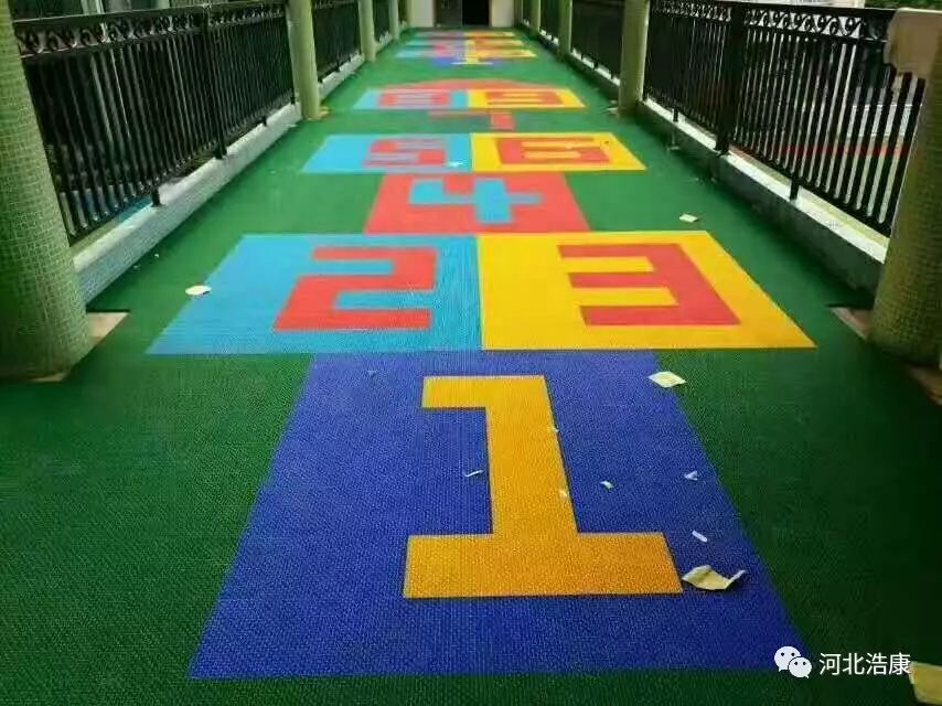 浩康室外幼儿园悬浮式拼装地板可以这样搭配