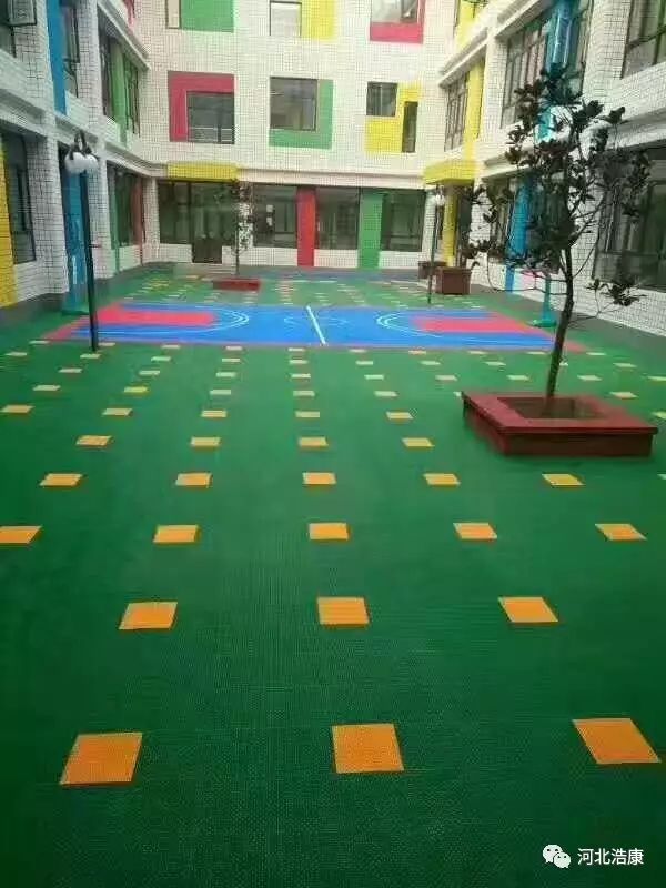 浩康室外幼儿园悬浮式拼装地板可以这样搭配